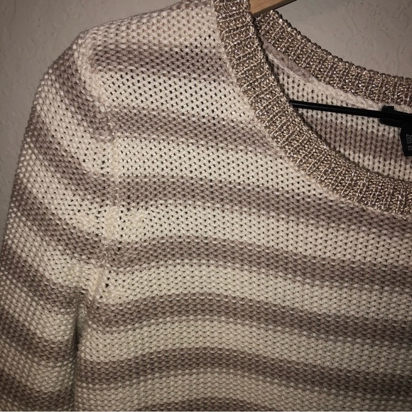 H&M cream and tan striped metallic gold round collar long sleeve sweater size s - Picture 3 of 6